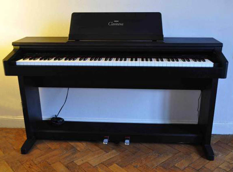 はいみ① YAMAHA Clavinova CLP-122 File:Clavinova CLP-122S.jpg - Wikimedia Commons