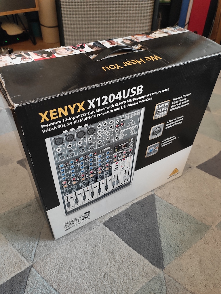 Behringer Xenyx 1204 USB - Console de mixage analogique Univers Sons