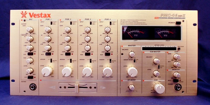 TAKKOACEページ Vestax PMC-46 MkII : Meilleurs prix neuf, Avis, Test et Vente d